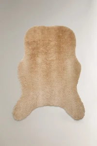 LONG FAUX FUR BLANKET