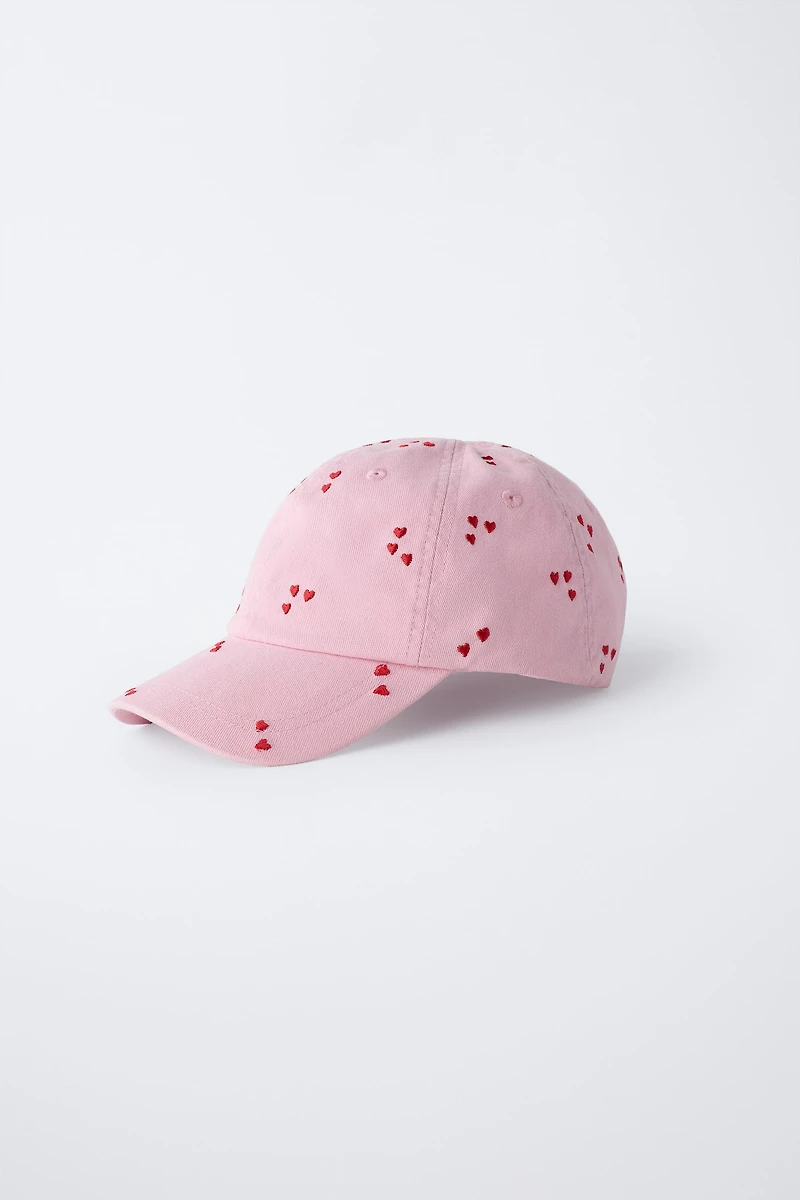FLOCKED HEARTS CAP