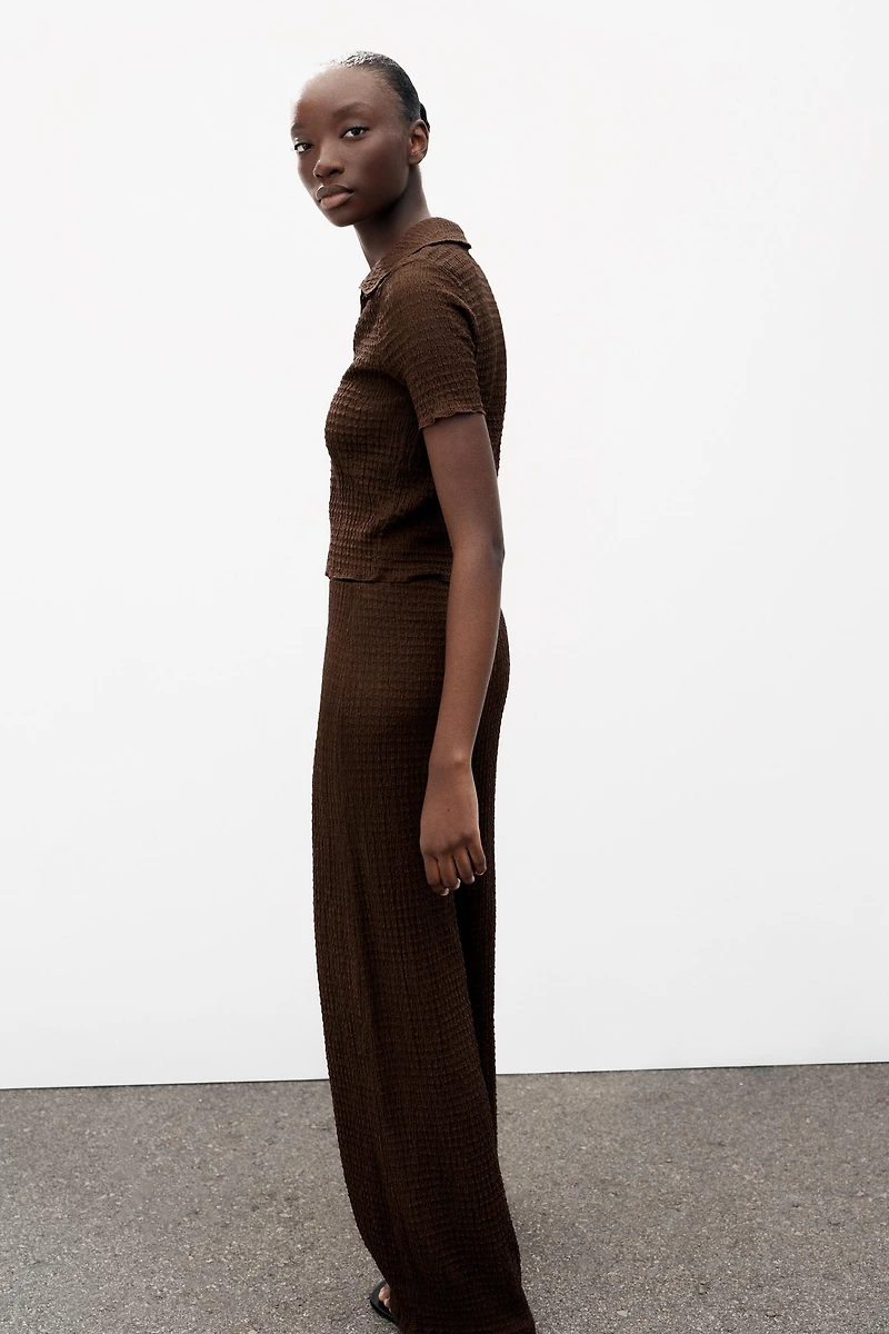 TEXTURED STRAIGHT LEG PANTS