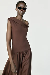 Robe midi asymétrique