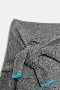 OFF-THE-SHOULDER KNIT SWEATER