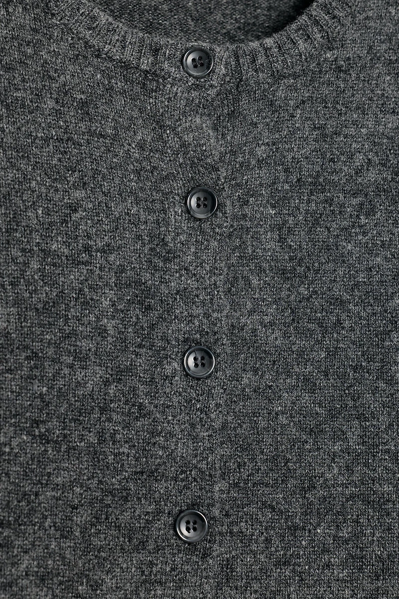 100% WOOL PLAIN KNIT JACKET