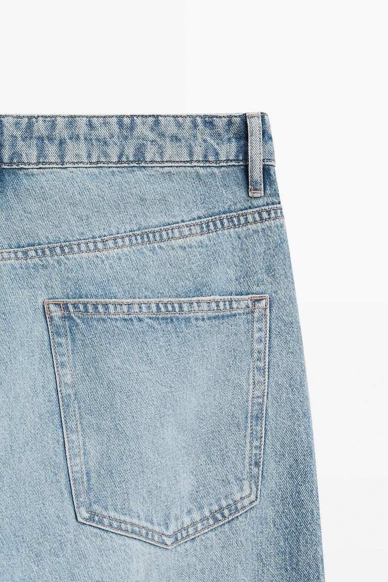 Wide-leg jeans