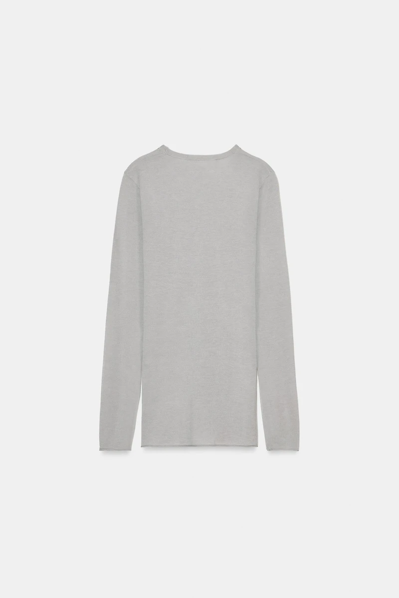 PULL EN MAILLE FINE AVEC LAINE