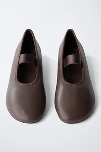 ELASTIC STRAP BALLET FLATS
