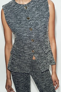 STRUCTURED BUTTON VEST TOP