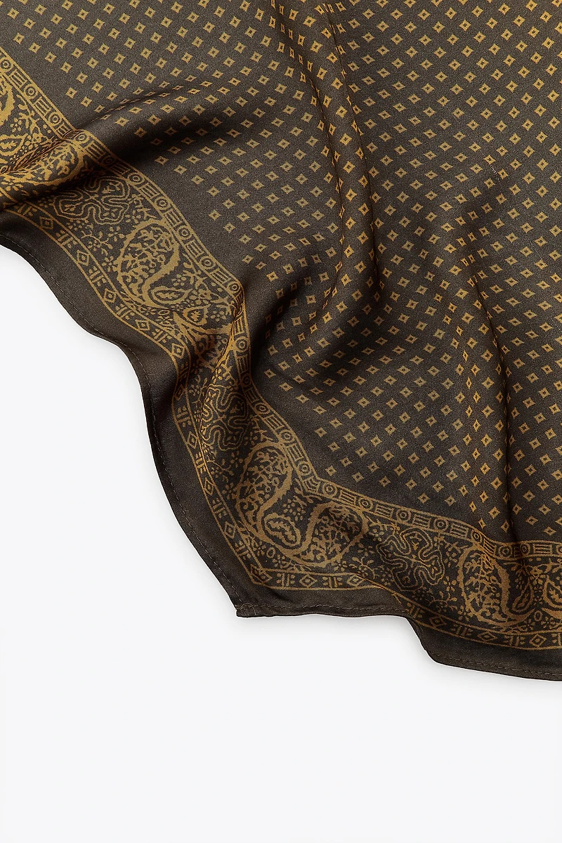 SATIN PRINTED BANDANA