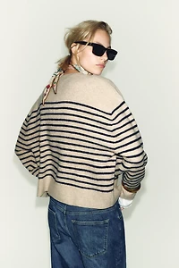 PULL EN MAILLE À RAYURES
