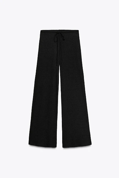 TEXTURED STRAIGHT LEG PANTS