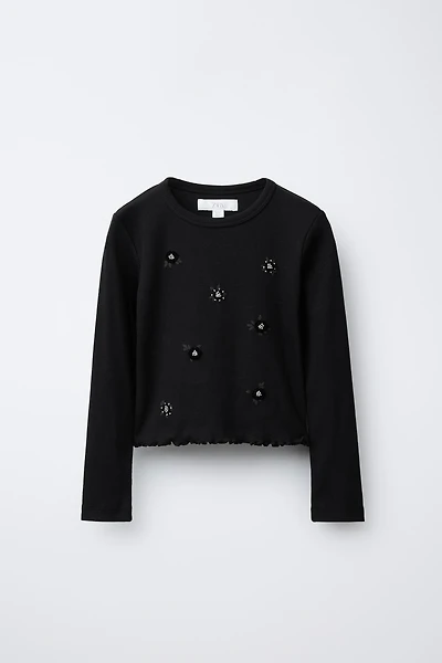 FLOWER APPLIQUÉ T-SHIRT