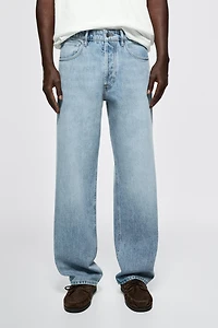 Wide-leg jeans