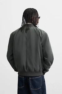 LIGHTWEIGHT BOMBER JACKET