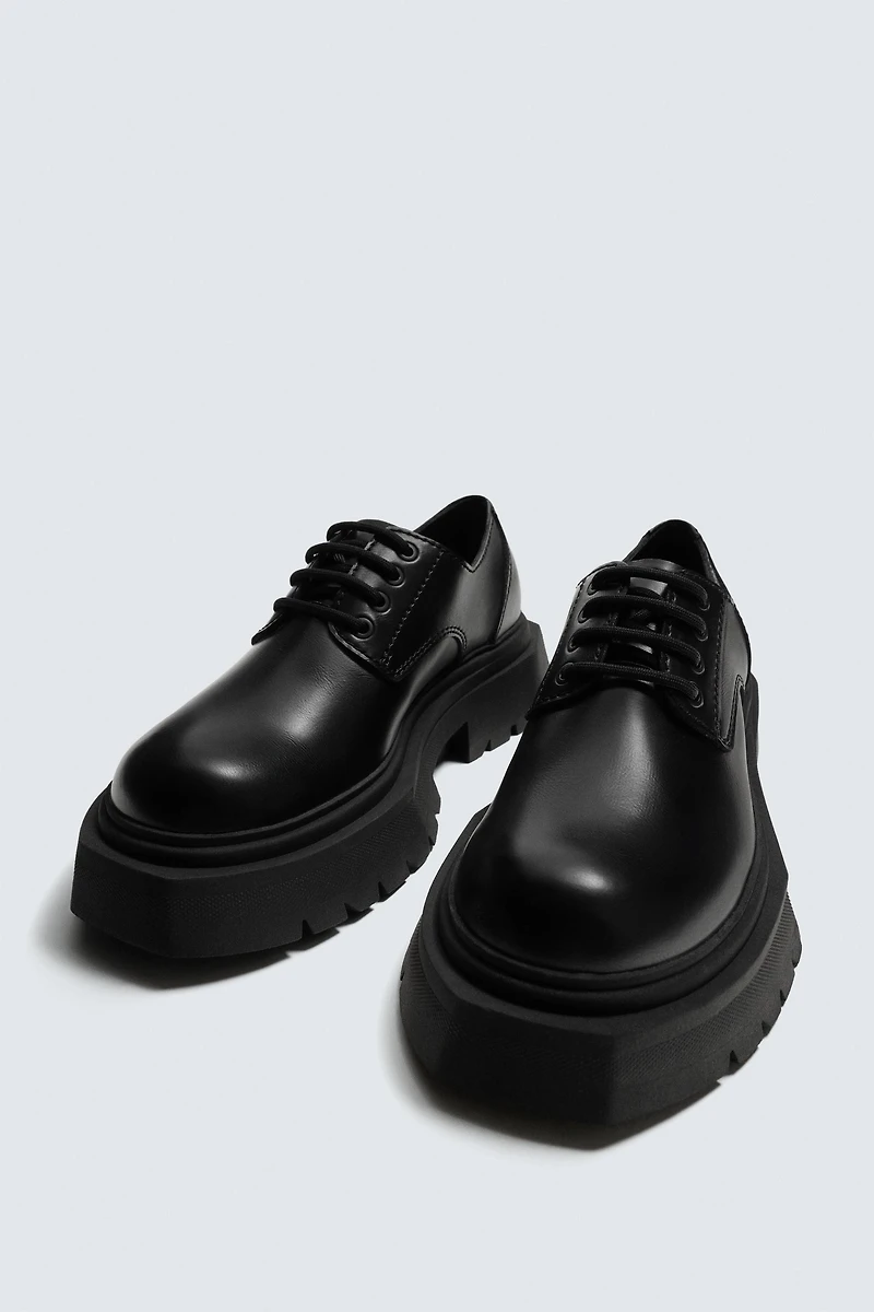 CHUNKY SOLE SHOES