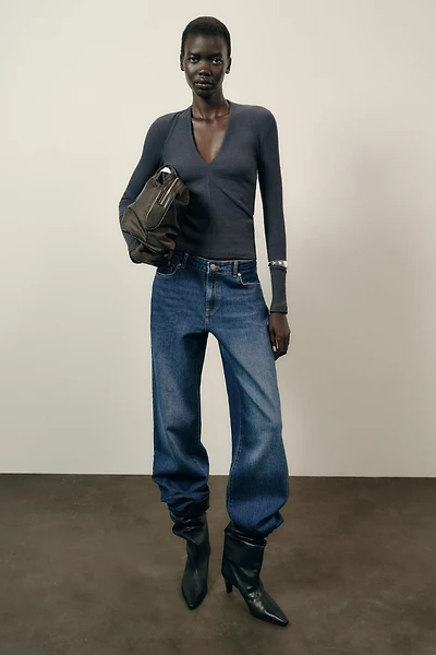 RIB V-NECK TOP