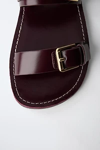LEATHER BUCKLE SANDALS