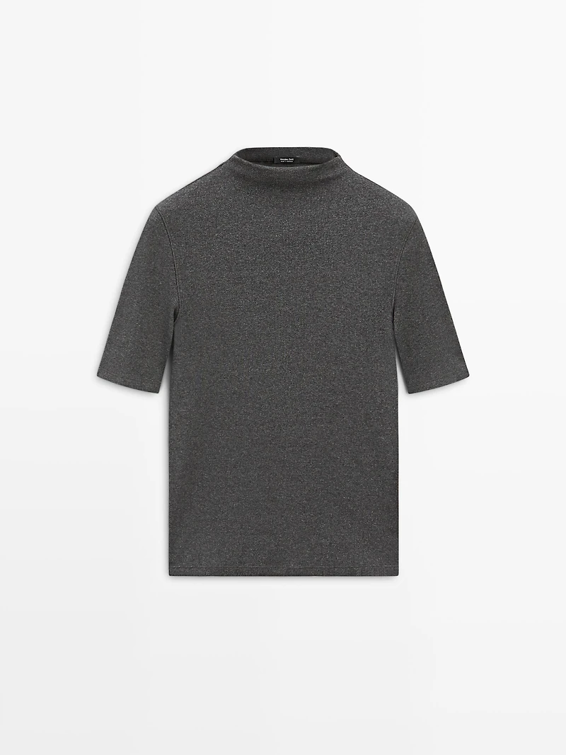 Short sleeve cotton blend T-shirt