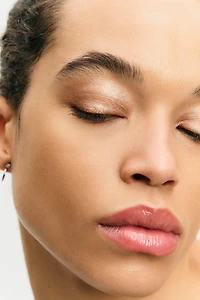 THE EYESHADOW STICK LUDOVIC DE SAINT SERNIN x ZARA