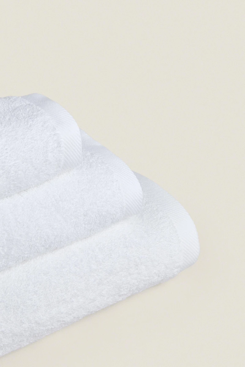 (500 GXM²) SERVIETTE DE BAIN COTON ÉPONGE UNIE