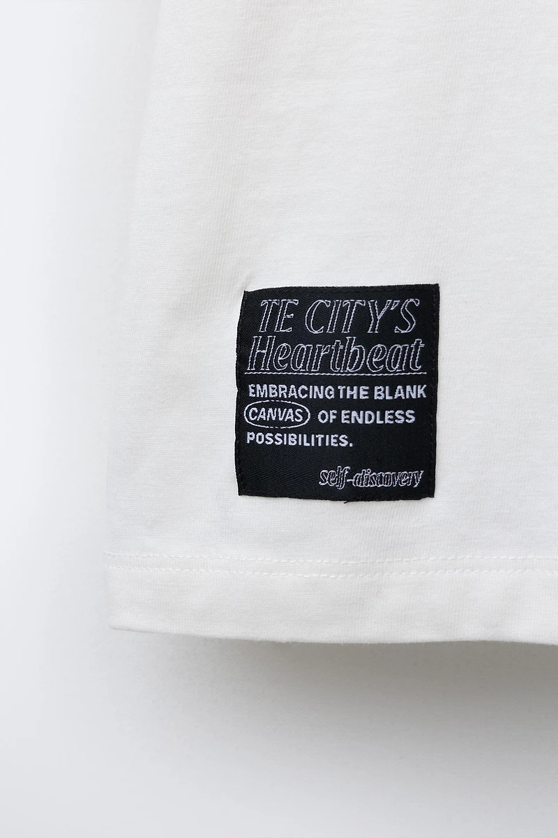 T-SHIRT À INSCRIPTION IMPRIMÉE