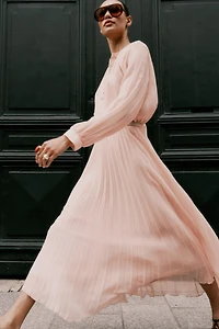 ROBE MIDI PLISSÉE CEINTURE