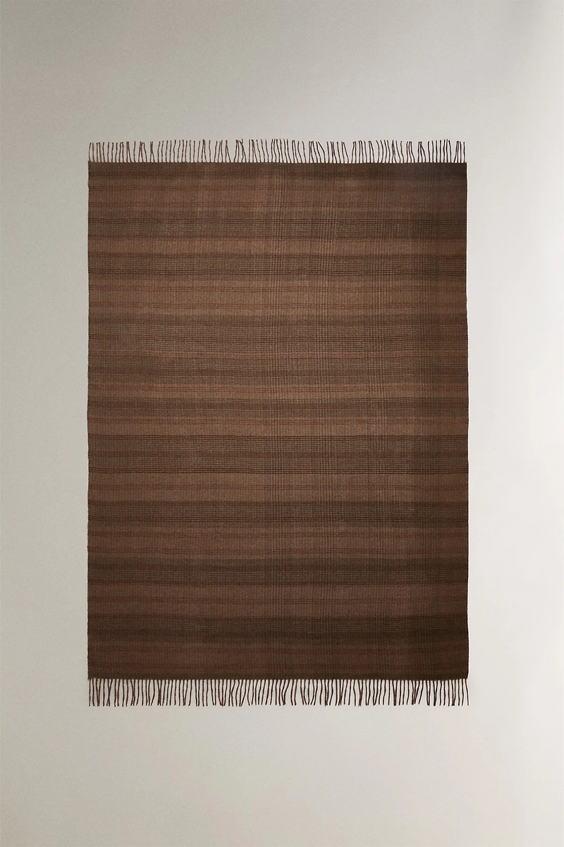 COUVERTURE À CARREAUX FRANGES