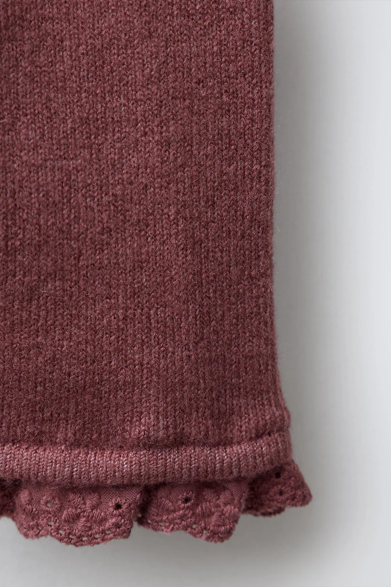 LEGGING EN MAILLE AVEC DENTELLE