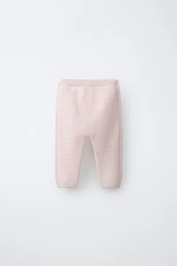 PANTALON EN MAILLE BRODERIE FLEURIE