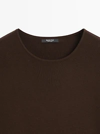Knit dress with contrast gathered detail