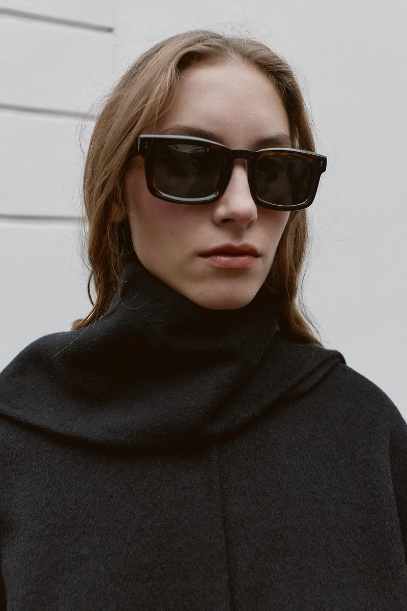 WOOL BLEND SHORT COAT WITH SCARF