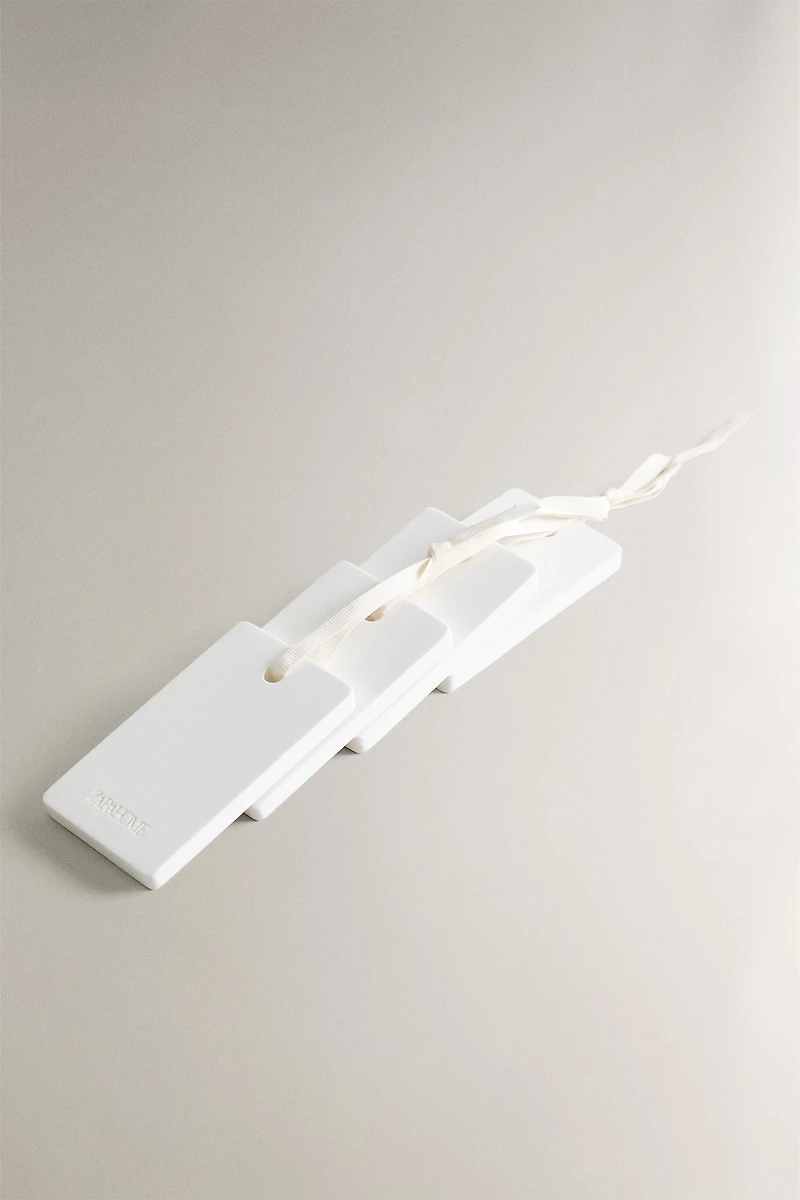 SET OF ABSOLUTE LINEN SCENTED WARDROBE BARS (SET OF 4)