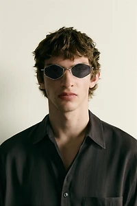 GEOMETRIC FRAME SUNGLASSES