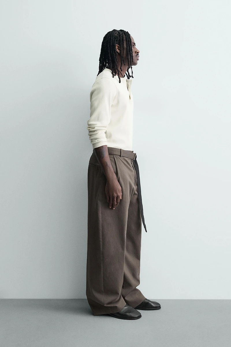 PANTALON COUPE LARGE AVEC CEINTURE