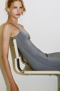 ROBE MI-LONGUE CONTOURING
