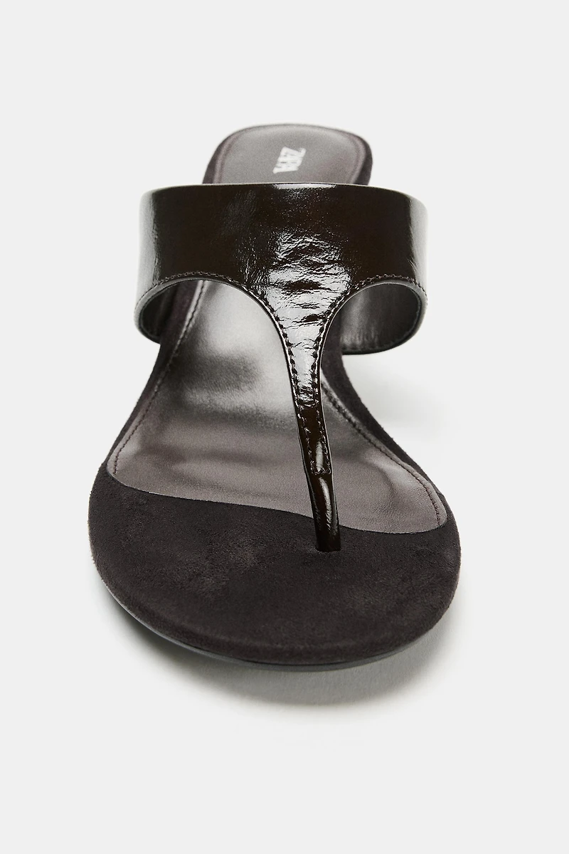 LEATHER STRAP SANDALS