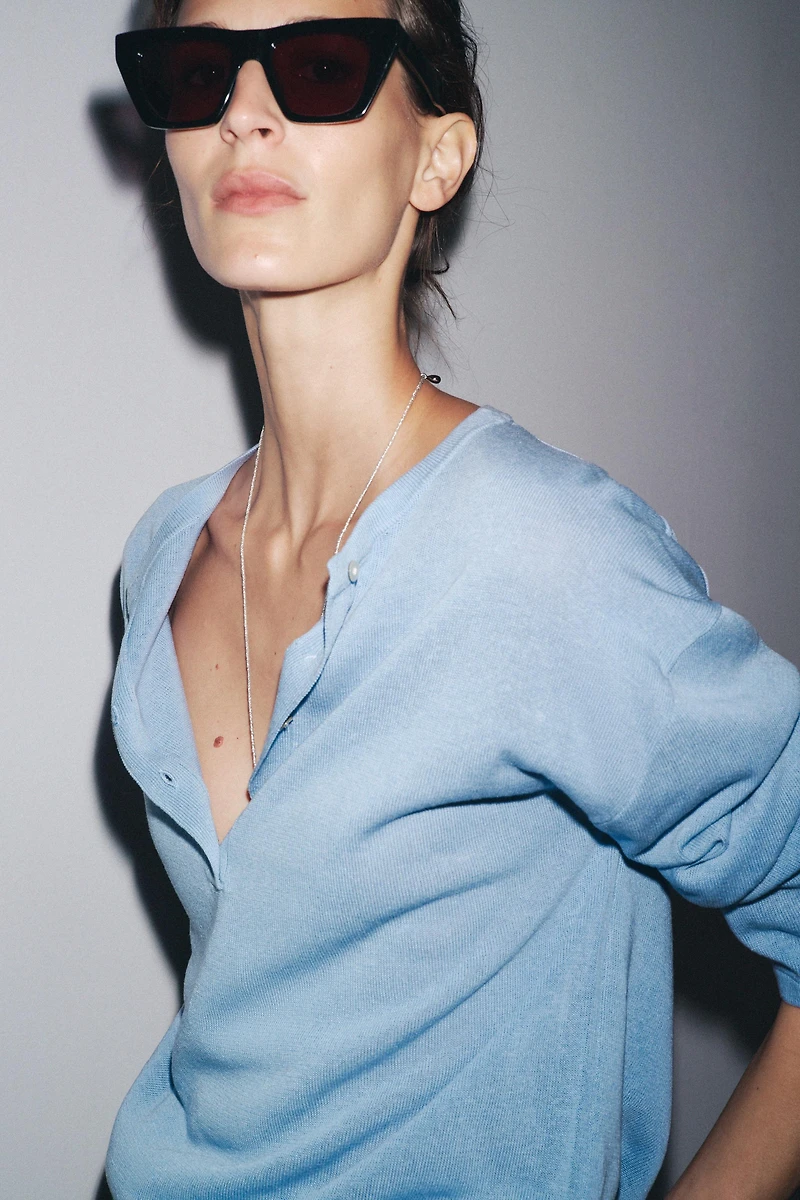 PULL OVERSIZE EN MAILLE UNIE