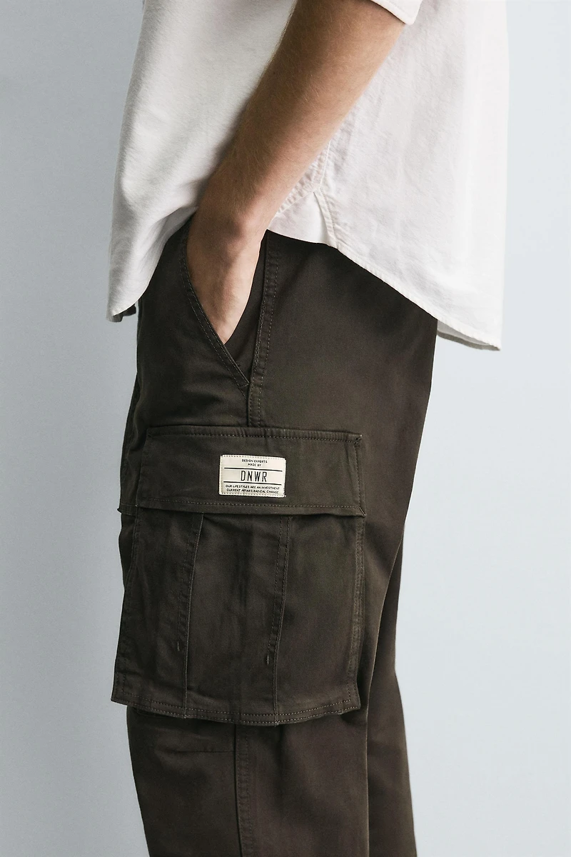 RELAXED FIT CARGO PANTS