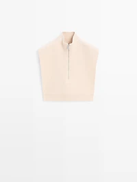 Short wool blend chest with zip