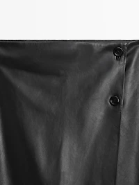 Jupe midi en cuir nappa avec coutures