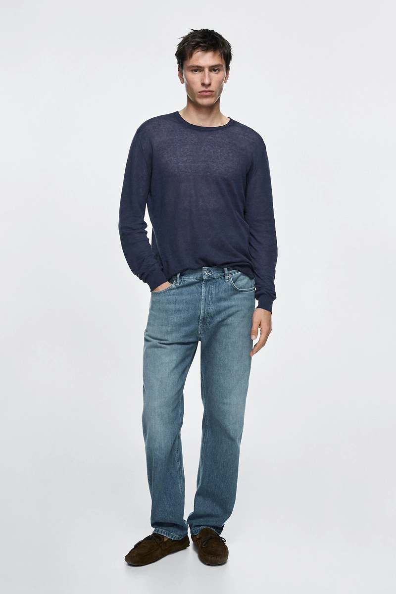 Straight-leg jeans