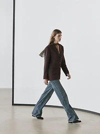 Blazer with pockets and lapel collar