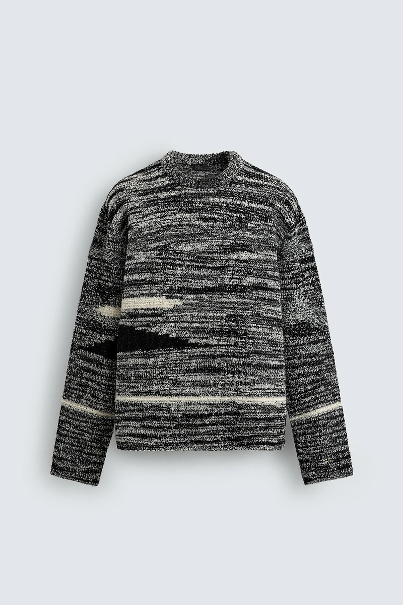 BOUCLÉ TEXTURED SWEATER