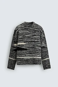 BOUCLÉ TEXTURED SWEATER