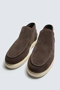 CASUAL LEATHER BOOTS