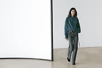 Mid-rise straight-leg flare fit jeans