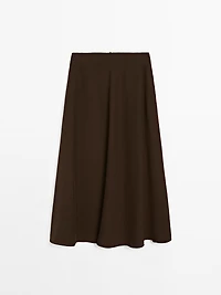 Flowing flared skirt