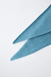 FOULARD TRIANGULAIRE 100 % CACHEMIRE