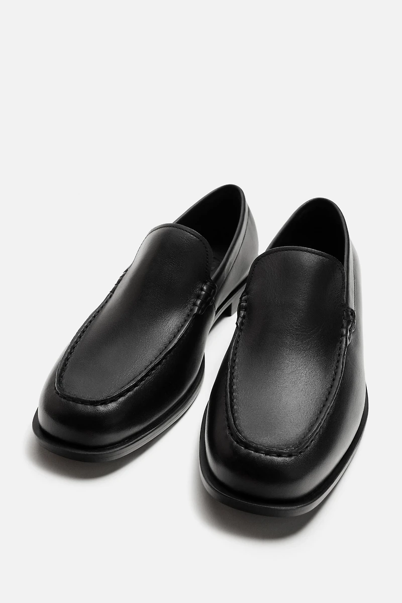 MOCASSINS EN CUIR CHICS