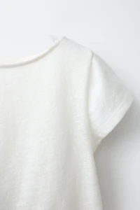 CUT OUT FLORAL T-SHIRT