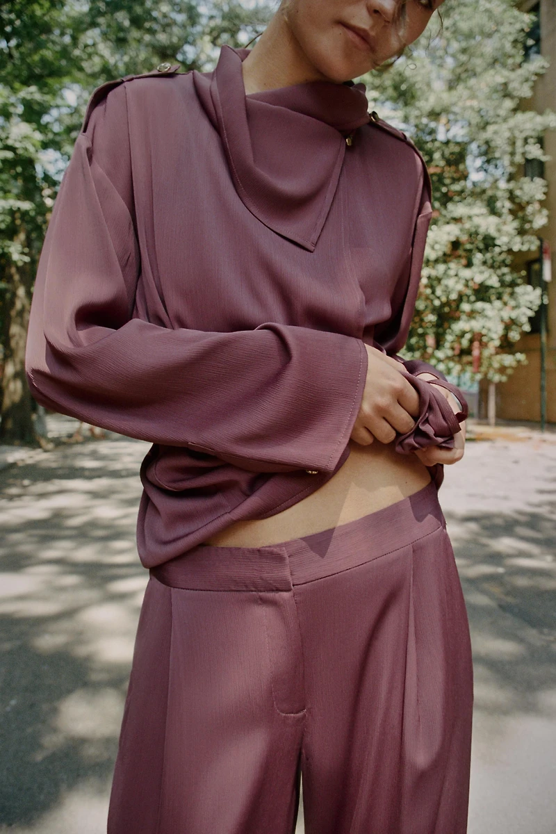 WIDE-LEG FLUID TROUSERS