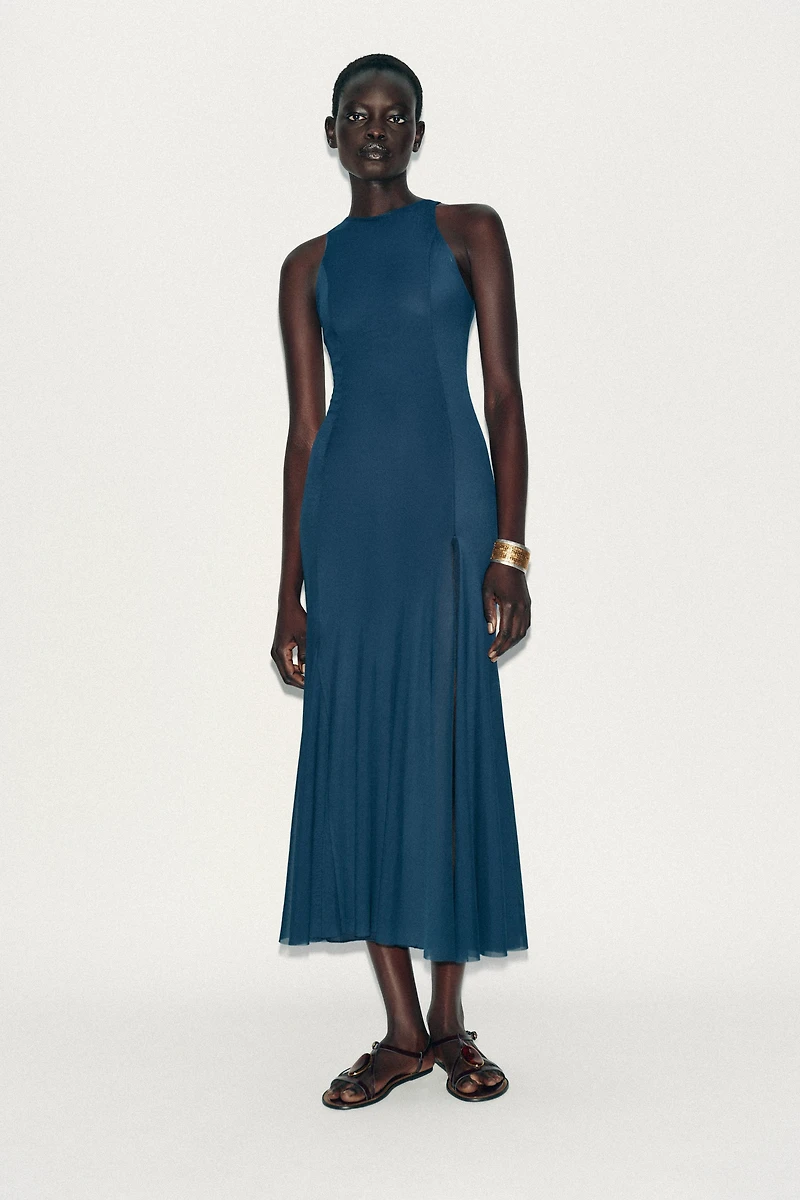 ROBE LONGUE EN TULLE À GODETS